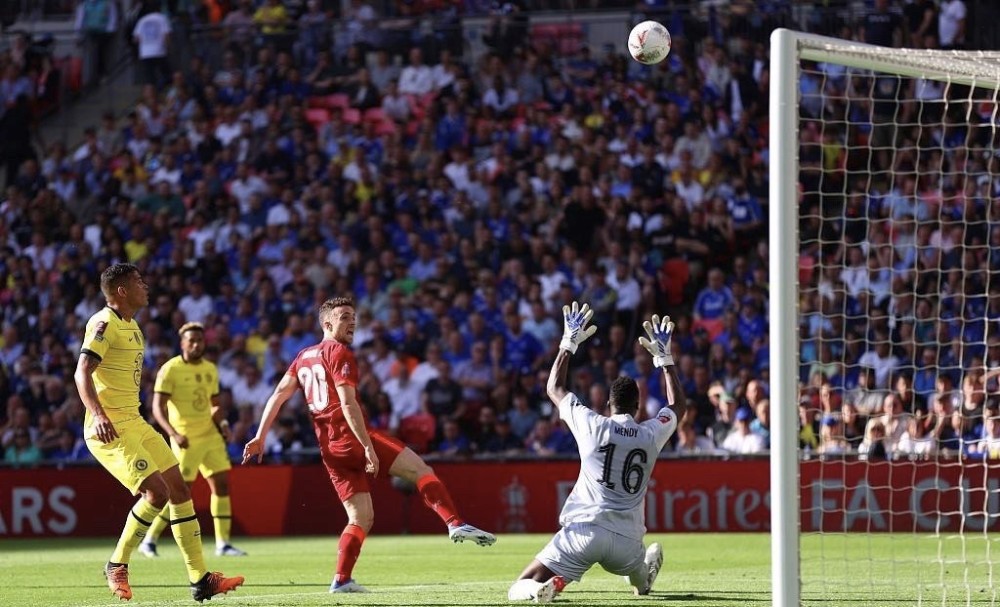 官方：费内巴切签下前狼队后卫塞梅多，双方签约两年